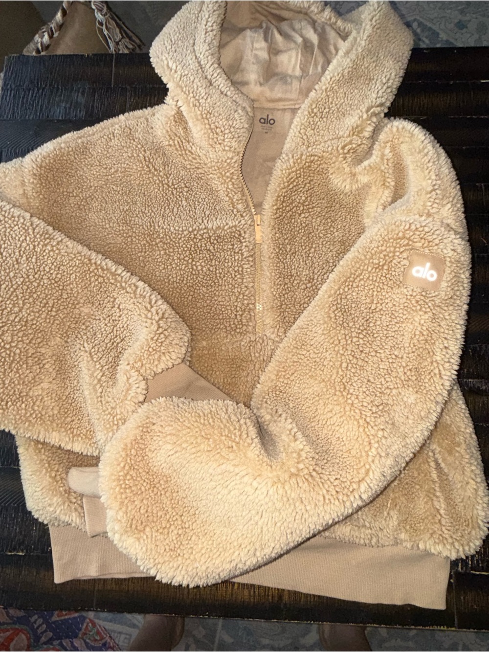 ALO Yoga Streetside Half Zip Hoodie Pullover Sherpa Camel Medium - Picture 8 of 17